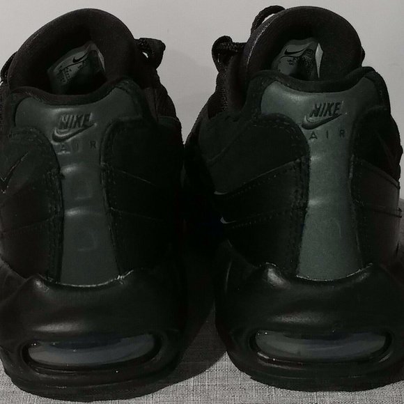 NIKE AIR MAX 95 ESSENTIAL TRIPLE BLACK Mens Size 6 - Picture 8 of 8